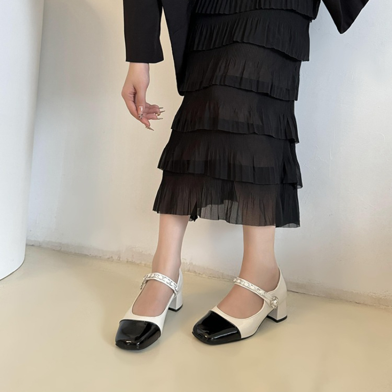2026 Pearl Clasp Thick-Topped  - Sandals review and price