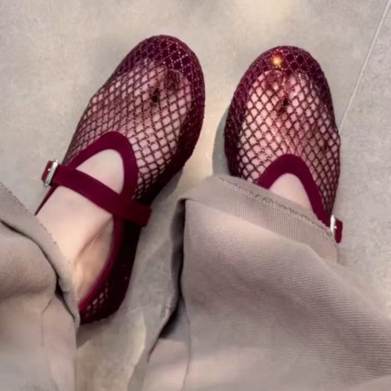Hollow Rhinestone Baotou Sanda - Sandals review and price